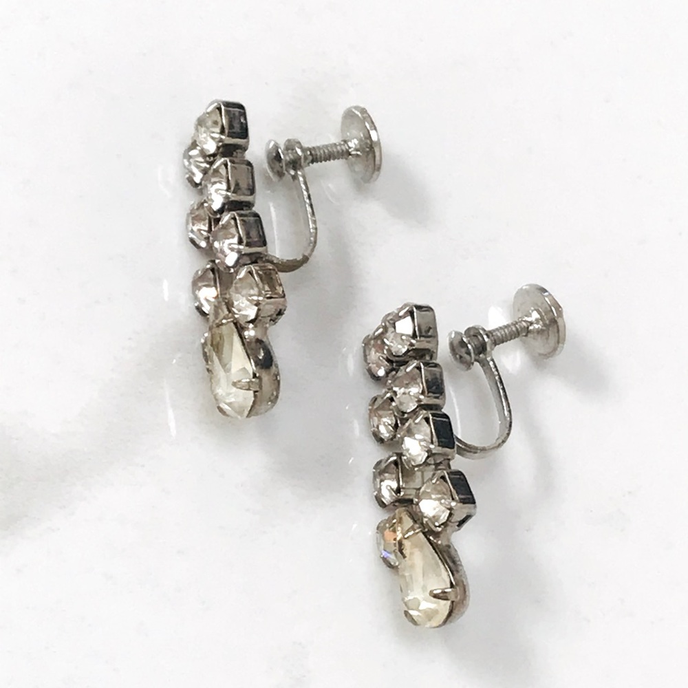 Vintage Rhinestone Earrings•Screw On Backings